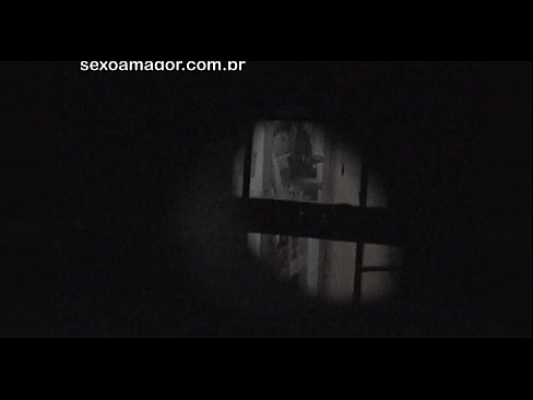 ❤️ Faigheann Blondie fístapáil rúnda ag voyeur comharsanachta i bhfolach taobh thiar de brící cuasach Porn ag porn % ga.pornoreino-com.ru% ❌️